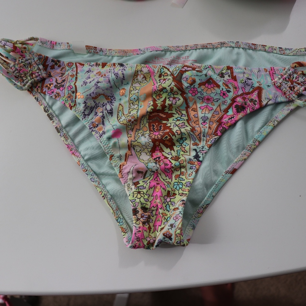 Victoria's Secret Green Printed Bikini Bottoms